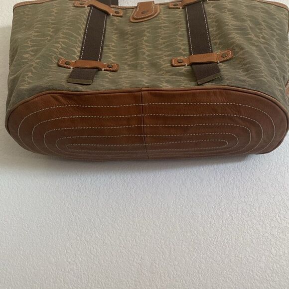 GAP RED Large Tote Thick Canvas with Leather Trim and Bottom Bag - Picture 6 of 14